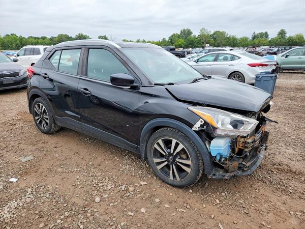 2020 NISSAN KICKS