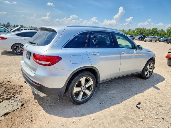 2019 MERCEDES-BENZ GLC GLC300