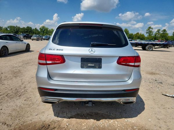 2019 MERCEDES-BENZ GLC GLC300