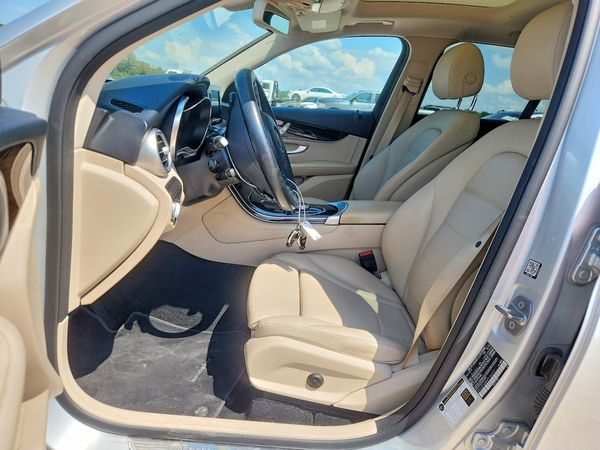 2019 MERCEDES-BENZ GLC GLC300
