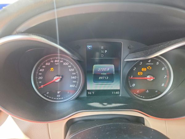 2019 MERCEDES-BENZ GLC GLC300