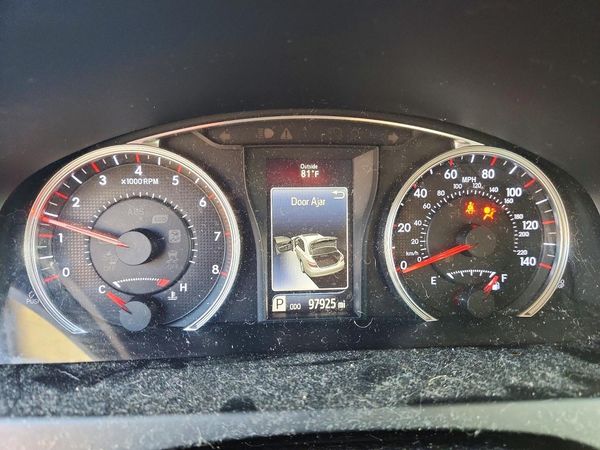 2016 TOYOTA CAMRY