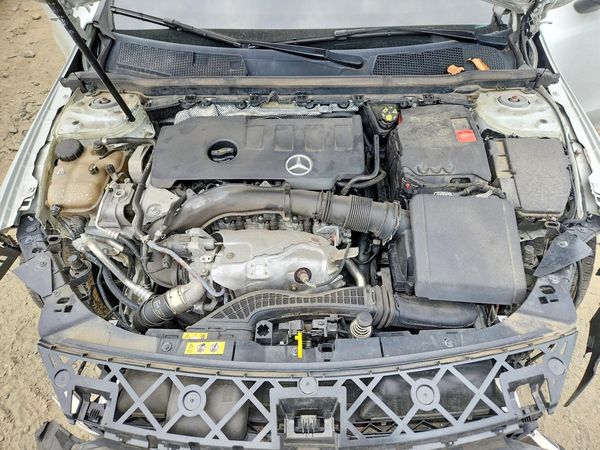 2021 MERCEDES-BENZ CLA
