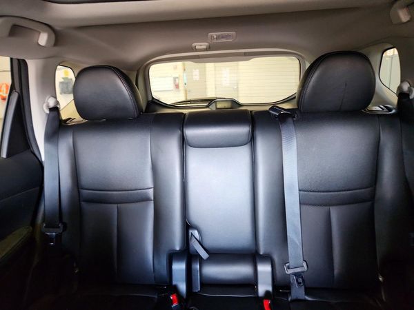 2019 NISSAN ROGUE — SUVN