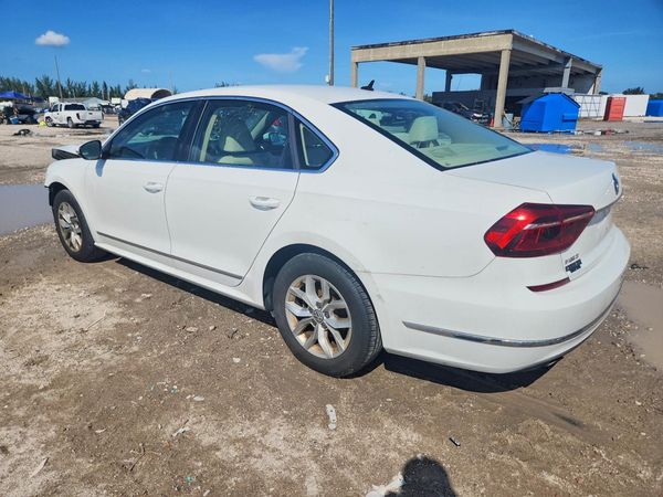 2017 VOLKSWAGEN PASSAT S