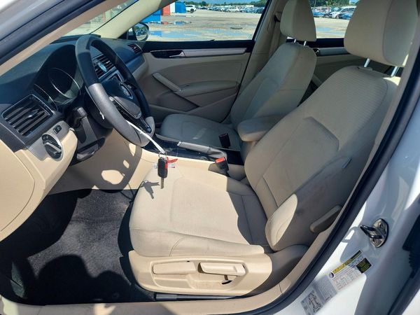 2017 VOLKSWAGEN PASSAT S