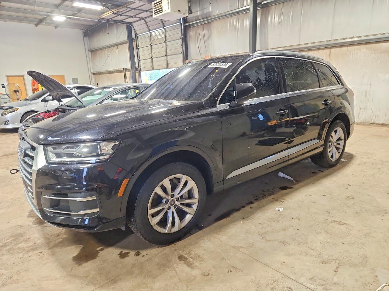 2019 AUDI Q7 — Front 3/4