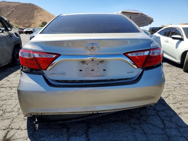 2015 TOYOTA CAMRY