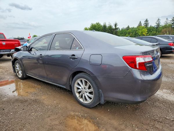 2014 TOYOTA CAMRY