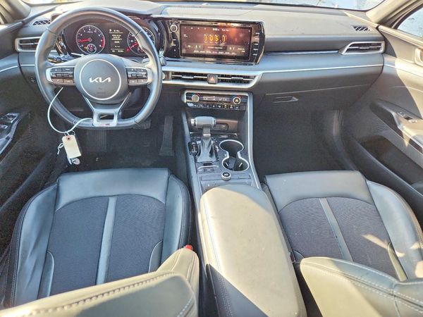 2022 KIA K5