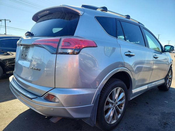 2017 TOYOTA RAV 4