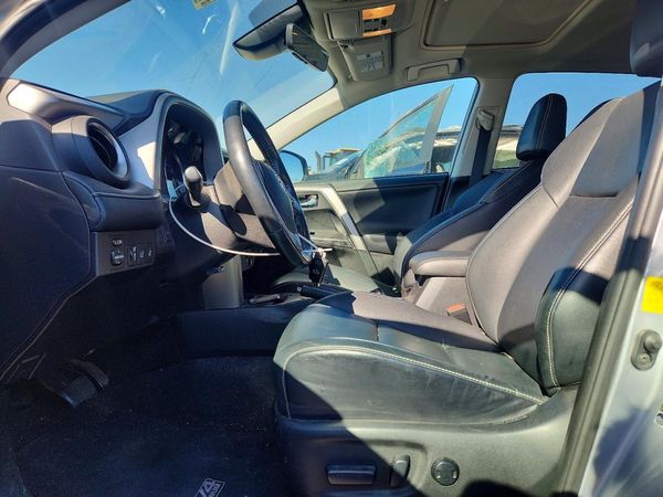 2017 TOYOTA RAV 4