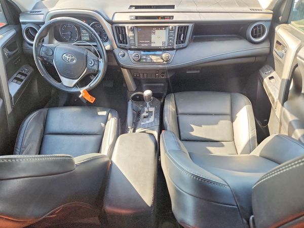 2017 TOYOTA RAV 4