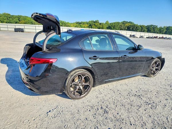2018 ALFA ROMEO GIULIA TI AWD