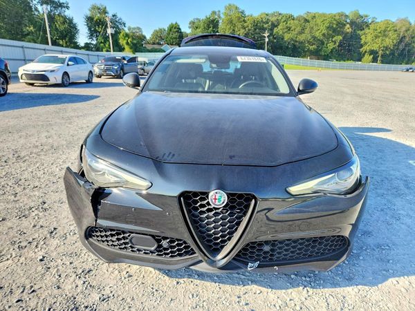 2018 ALFA ROMEO GIULIA TI AWD