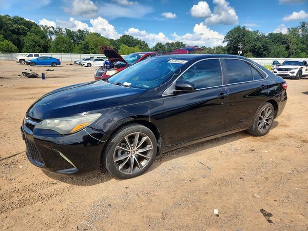 2015 TOYOTA CAMRY