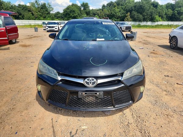 2015 TOYOTA CAMRY