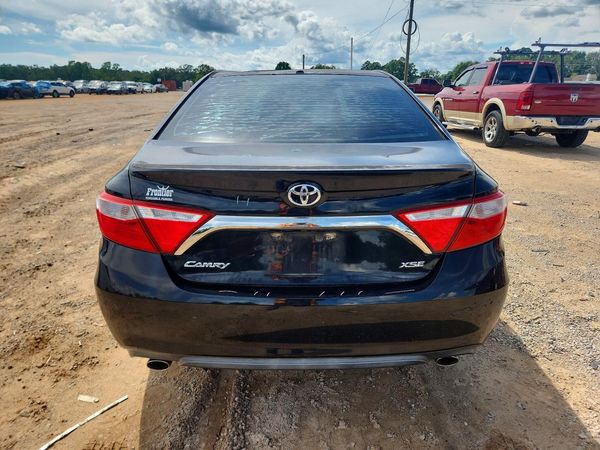 2015 TOYOTA CAMRY