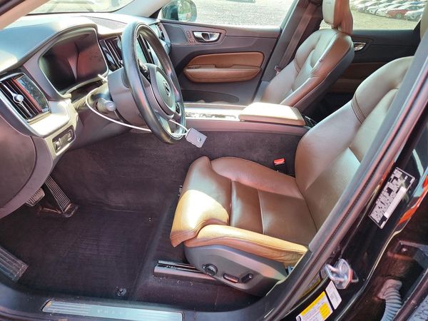 2019 VOLVO XC60
