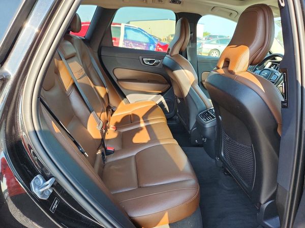 2019 VOLVO XC60