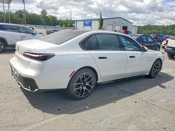 2025 BMW 740 xDrive