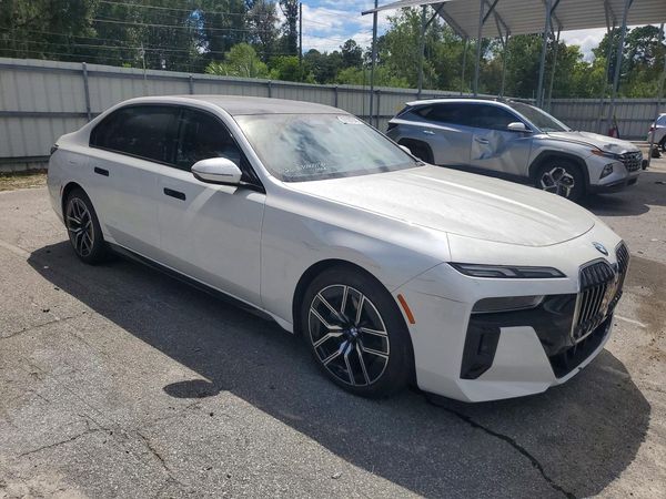 2025 BMW 740 xDrive