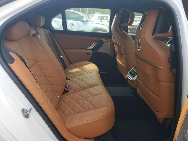 2025 BMW 740 xDrive