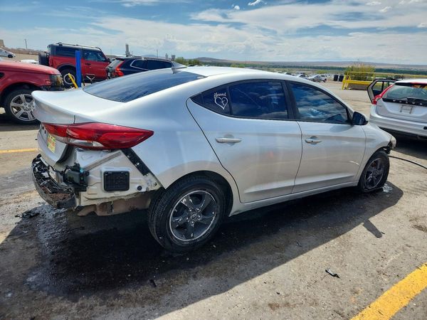 2017 HYUNDAI ELANTRA
