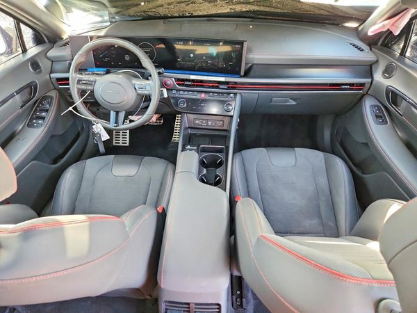 2025 HYUNDAI SONATA