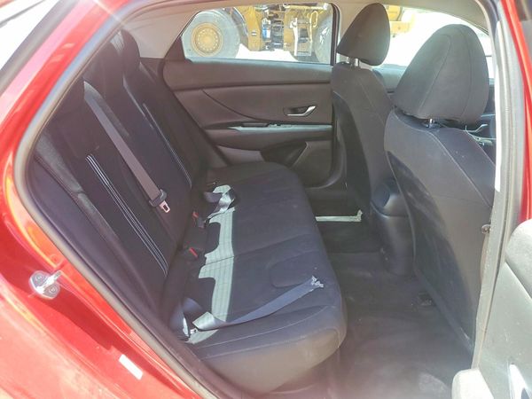 2022 HYUNDAI ELANTRA