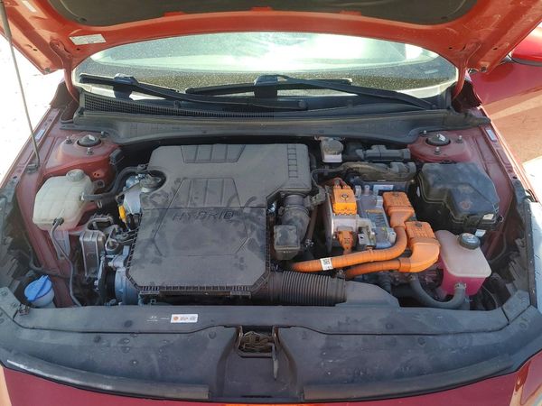 2022 HYUNDAI ELANTRA