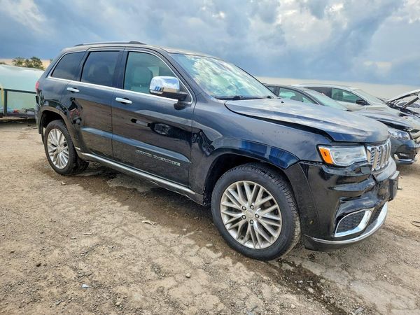 2017 JEEP GRAND CHEROKEE Summit