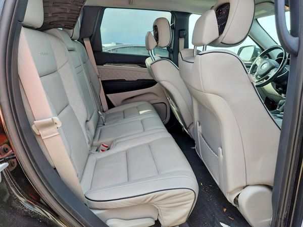 2017 JEEP GRAND CHEROKEE Summit