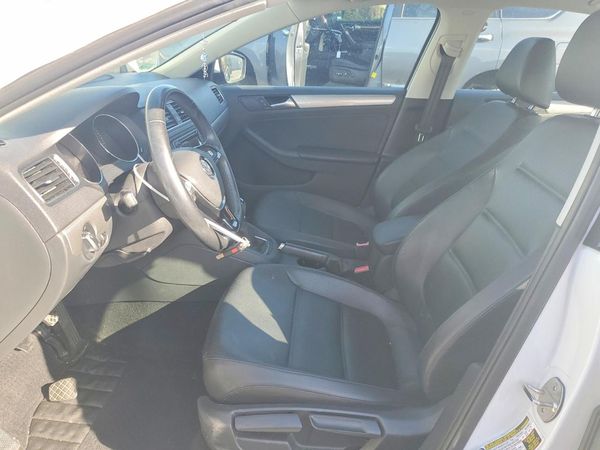 2017 VOLKSWAGEN JETTA SE