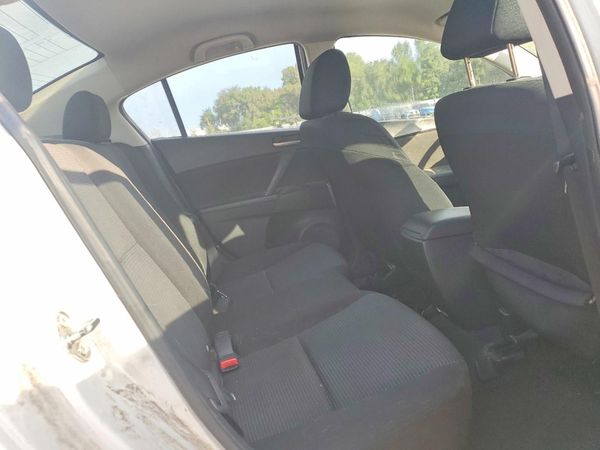 2013 MAZDA 3