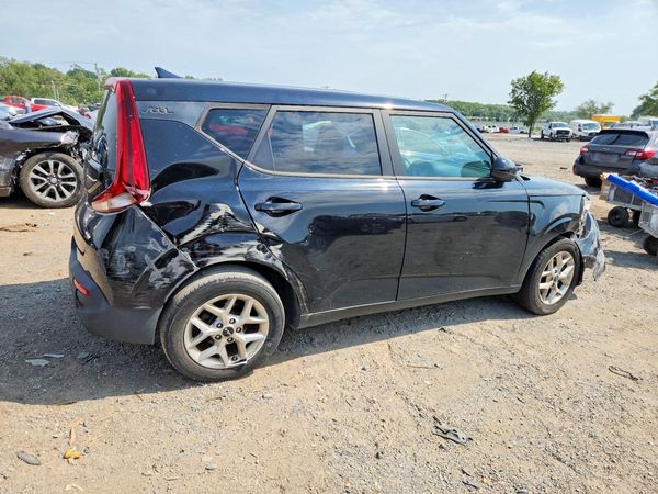 2022 KIA SOUL