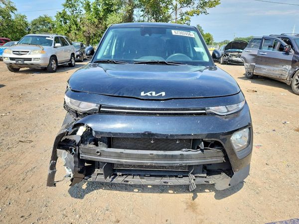 2022 KIA SOUL