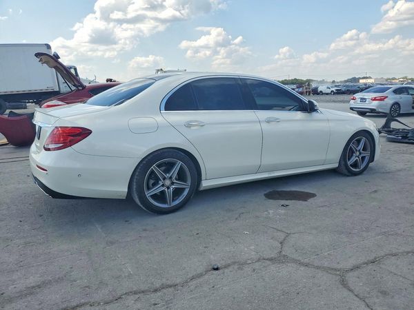 2017 MERCEDES-BENZ E E300