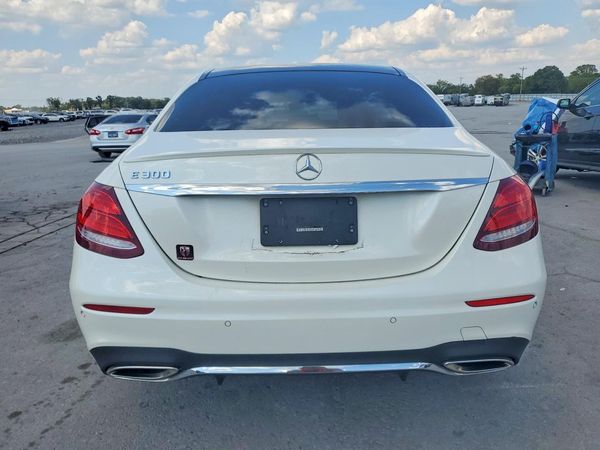 2017 MERCEDES-BENZ E E300