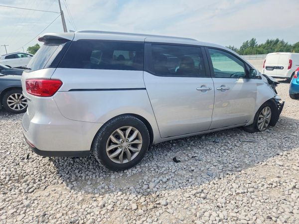 2021 KIA SEDONA