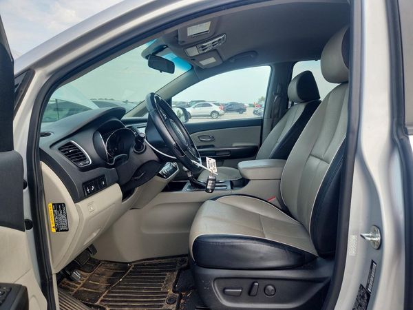 2021 KIA SEDONA