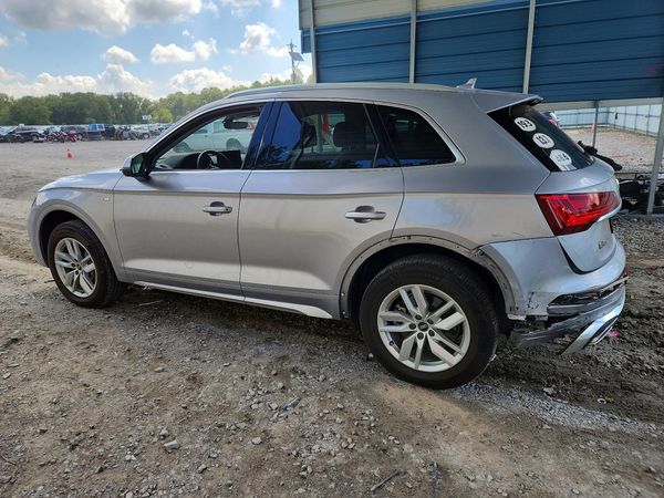 2022 AUDI Q5 S Line quattro Premium