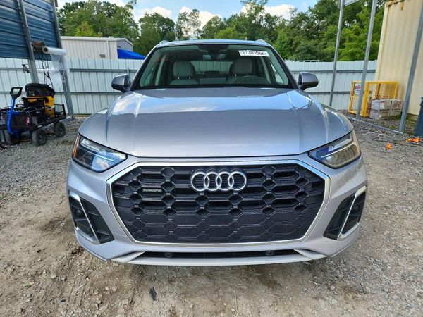 2022 AUDI Q5 S Line quattro Premium