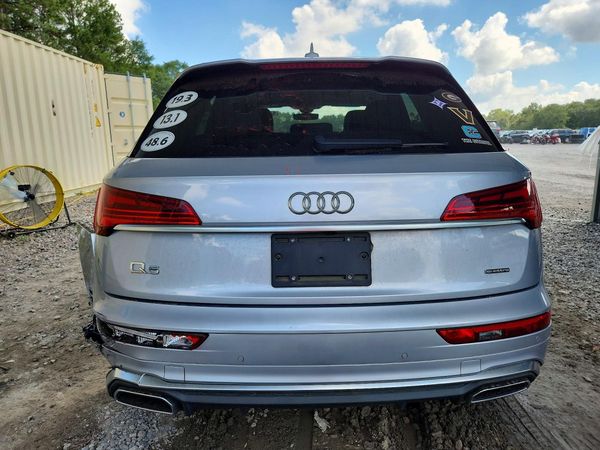 2022 AUDI Q5 S Line quattro Premium