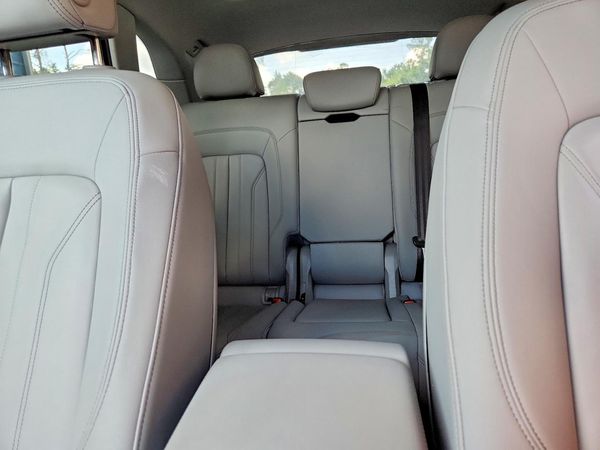 2022 AUDI Q5 S Line quattro Premium