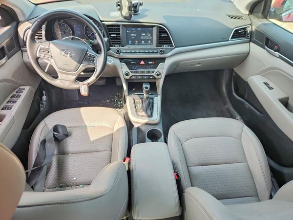 2017 HYUNDAI ELANTRA