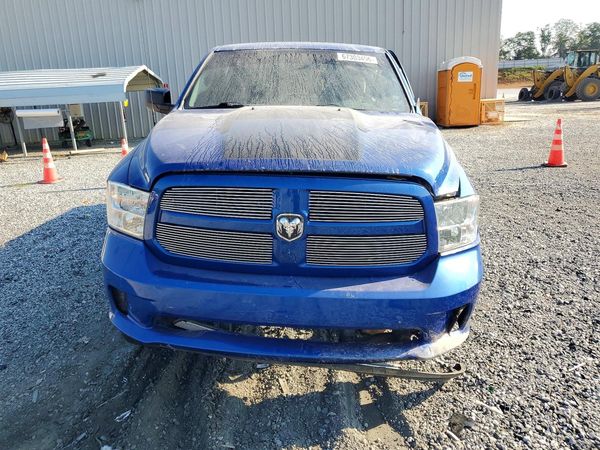 2015 RAM 1500 ST