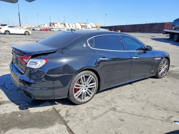 2018 MASERATI QUATTROPORTE