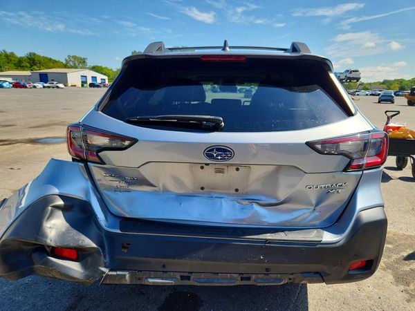 2023 SUBARU OUTBACK