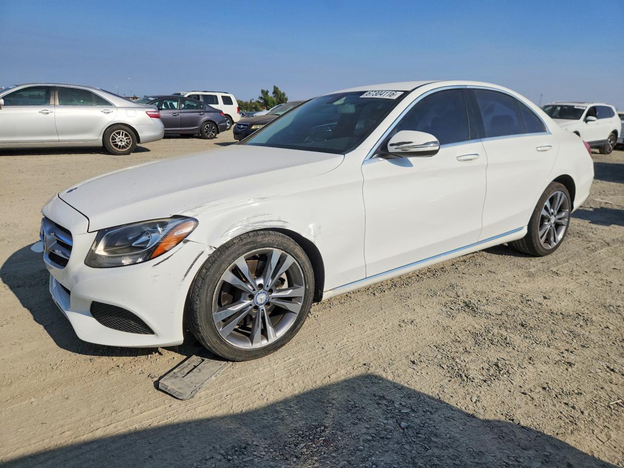 2016 MERCEDES-BENZ C-CLASS C300 — Front 3/4
